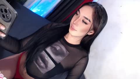 Snapshot of montrous_princessx chatting on 01-12-25, 08:14 Princess take me to private or password show online show from 01-12-25, 08:14