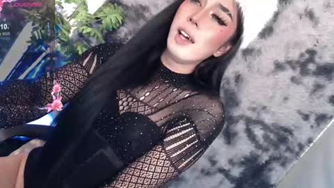 Snapshot of montrous_princessx chatting on 02-10-25, 09:47 Princess take me to private or password show online show from 02-10-25, 09:47