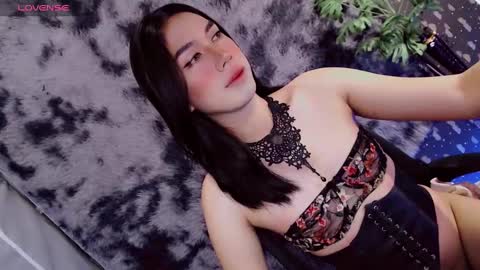 Snapshot of montrous_princessx chatting on 02-25-25, 11:08 Princess take me to private or password show online show from 02-25-25, 11:08