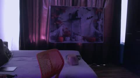 Monse online show from 10-31-25, 08:59