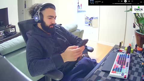 Snapshot of montygoon chatting on 01-15-25, 05:19 montygoon online show from 01-15-25, 05:19