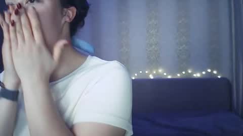 Snapshot of moodiemira chatting on 10-09-25, 03:32 moodiemira online show from 10-09-25, 03:32