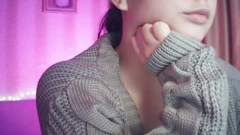 Snapshot of moodiemira chatting on 10-14-25, 06:52 moodiemira online show from 10-14-25, 06:52