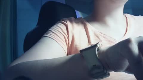 Snapshot of moodiemira chatting on 11-04-25, 06:51 moodiemira online show from 11-04-25, 06:51