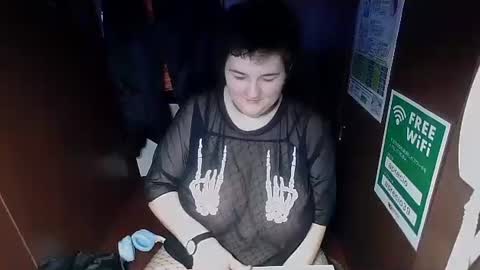 Snapshot of moojay00 chatting on 01-05-25, 09:59 Moo Jay online show from 01-05-25, 09:59