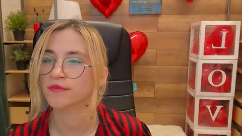 Katrin online show from 02-19-25, 02:01