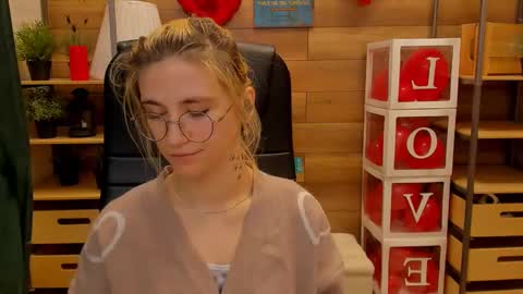 Katrin online show from 02-24-25, 04:58