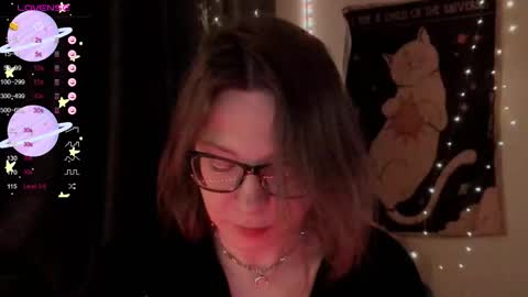 Snapshot of moon__girl chatting on 03-26-26, 08:14 Roxy online show from 03-26-26, 08:14