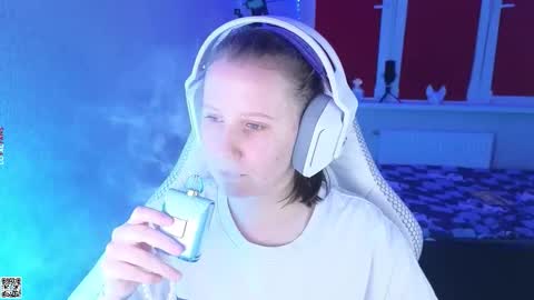 Lola online show from 10-10-25, 04:39