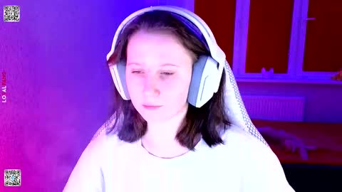 Snapshot of moon_avengers chatting on 01-31-26, 07:11 Lola online show from 01-31-26, 07:11