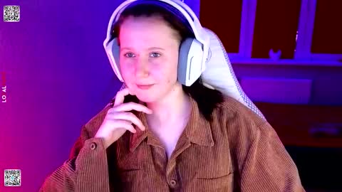 Snapshot of moon_avengers chatting on 02-03-26, 04:01 Lola online show from 02-03-26, 04:01