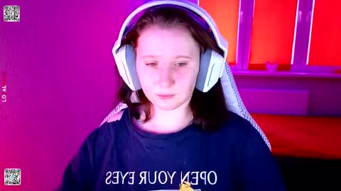 Snapshot of moon_avengers chatting on 02-06-26, 09:01 Lola online show from 02-06-26, 09:01