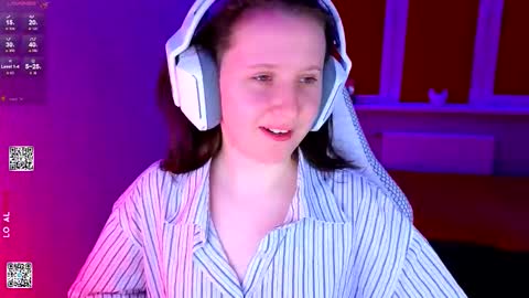 Snapshot of moon_avengers chatting on 02-28-26, 07:37 Lola online show from 02-28-26, 07:37