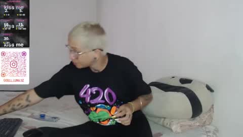 Luna online show from 01-13-25, 06:16