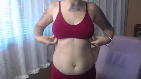 Luna online show from 02-08-26, 02:42