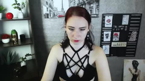 Diana online show from 11-24-25, 09:25