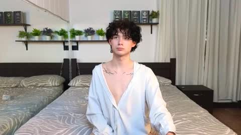 moon_gloww online show from 02-12-26, 05:52