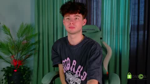 moon_gloww online show from 03-25-26, 01:55