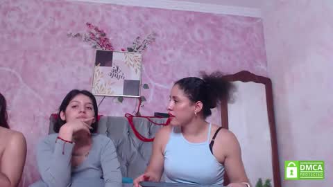 Moon Hill online show from 10-12-25, 12:09