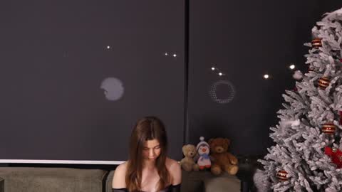 Anna Trass online show from 01-22-25, 03:20