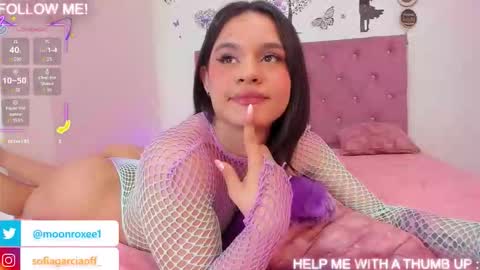 moon_roxee online show from 10-16-25, 02:51
