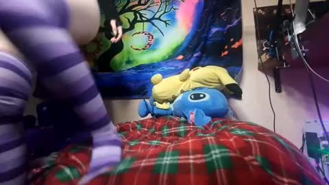 Luna online show from 10-05-25, 04:16