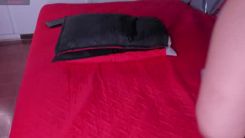 Luna  online show from 01-21-25, 09:46
