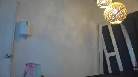Luna  online show from 03-04-25, 06:50