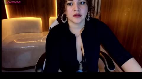 Online 800 to 1400 online show from 11-18-25, 02:43