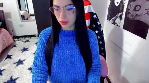 Snapshot of moon_wills chatting on 02-20-25, 01:08 MOON online show from 02-20-25, 01:08