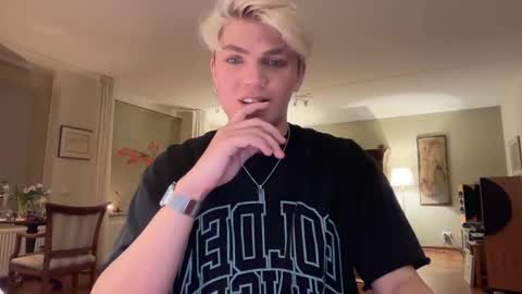 moonflamek online show from 03-15-26, 09:54