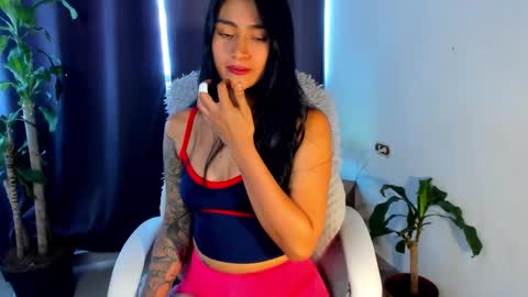 moonie_baddie31 online show from 10-06-25, 06:38