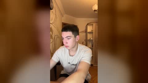 Snapshot of moonlightvera chatting on 12-16-25, 09:09 ARTUR online show from 12-16-25, 09:09