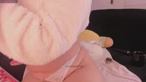 moonliight__ online show from 02-16-26, 11:12