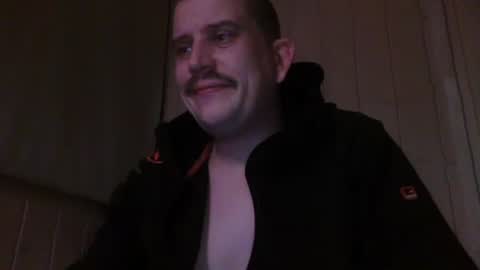 Snapshot of moonlines chatting on 12-17-25, 11:55 BouncyBoner online show from 12-17-25, 11:55