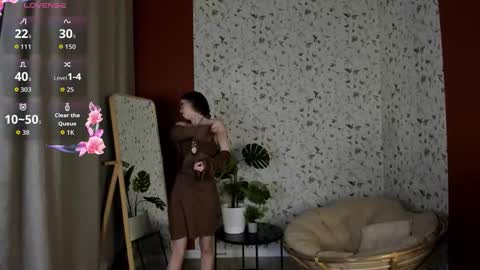 Asuna online show from 11-08-25, 01:44