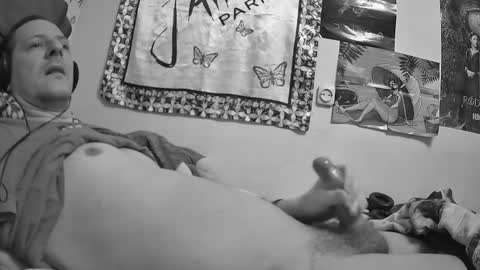 Moonlucky007 online show from 12-14-25, 07:03