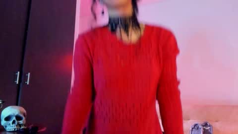 Snapshot of moonmadison chatting on 11-02-25, 04:26 Madison online show from 11-02-25, 04:26