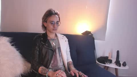 Moon online show from 10-01-25, 08:26