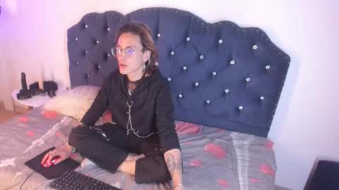 Moon online show from 10-03-25, 09:01