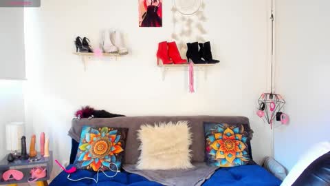 Moon online show from 11-02-25, 08:00