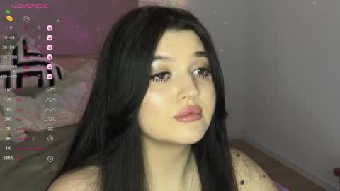 Snapshot of moonrenata chatting on 03-10-25, 10:24 Ri online show from 03-10-25, 10:24