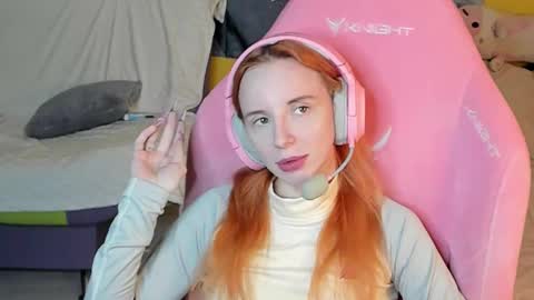 Snapshot of moonscarr chatting on 03-08-26, 09:51 Coraline online show from 03-08-26, 09:51