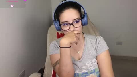 Moon Woman online show from 12-03-25, 04:53