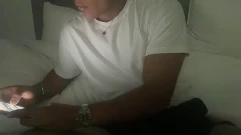 mora594574 online show from 11-23-25, 10:53