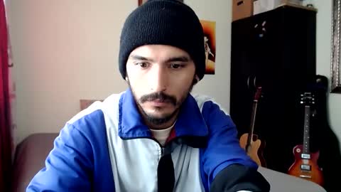 Abelardo online show from 12-30-24, 04:40