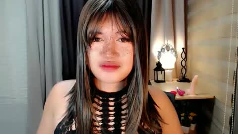 Snapshot of morenaaries12 chatting on 10-09-25, 10:08 MIA online show from 10-09-25, 10:08