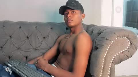 Mmorenito online show from 10-11-25, 06:06