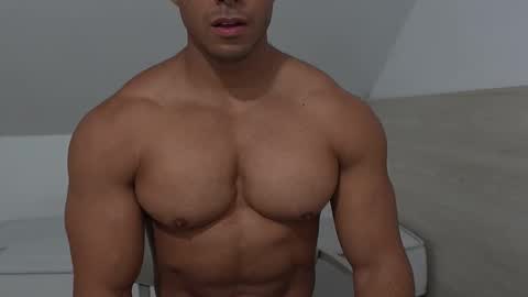 moreno1muscular online show from 11-21-25, 02:10