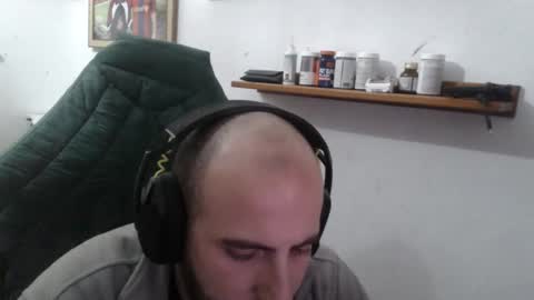 Snapshot of morenoch19 chatting on 12-08-24, 09:08 alejo online show from 12-08-24, 09:08